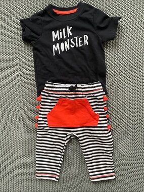 Cat & Jack Black 'Milk Monster' Short-Sleeve Tee & Pants